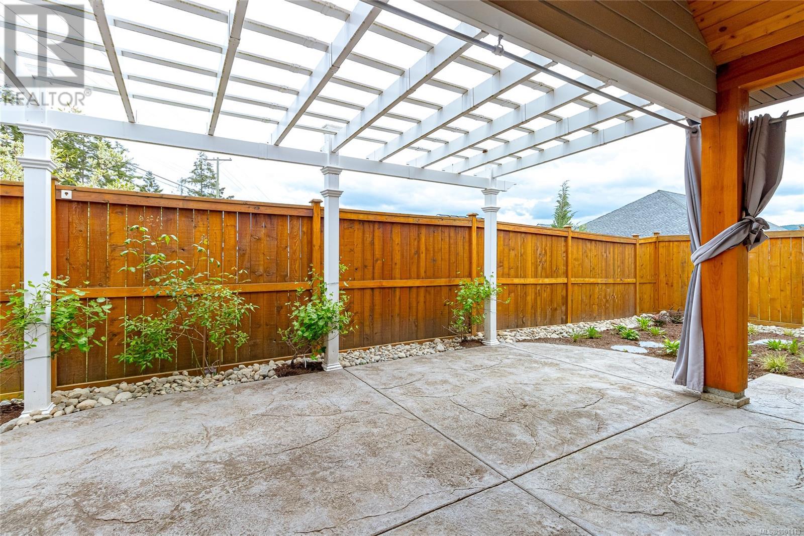 236 Amity Way, Parksville real estate listing 1001113