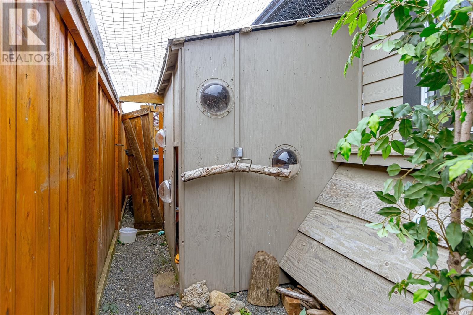236 Amity Way, Parksville real estate listing 1001113