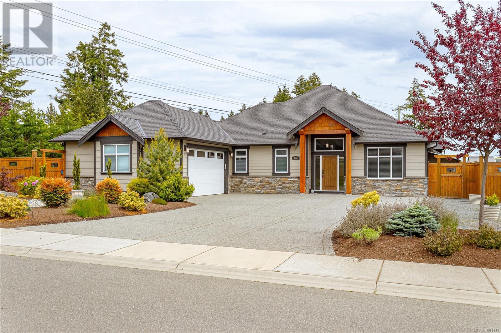 236 Amity Way, Parksville real estate listing 1001113