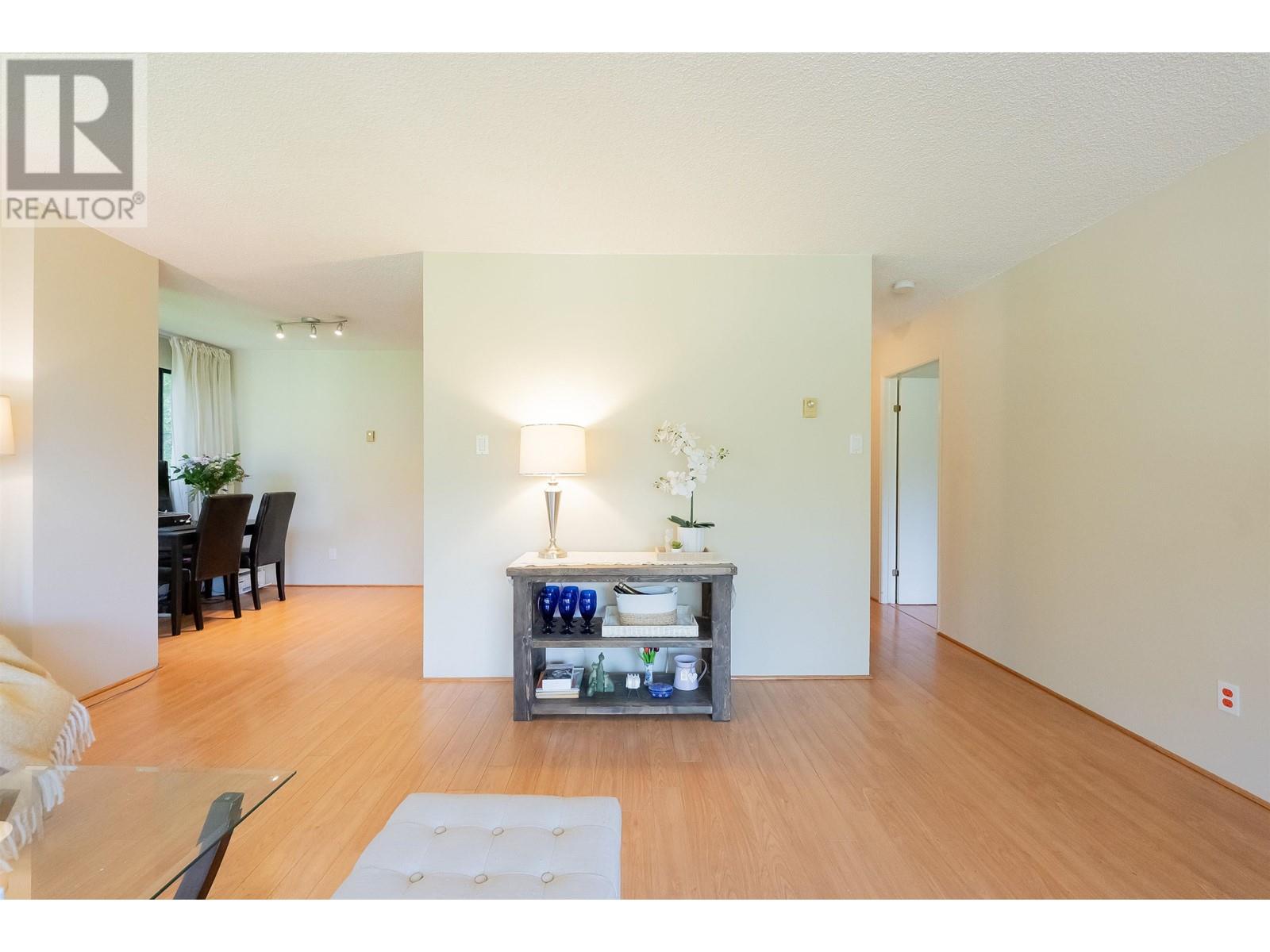 Photo 9 of 302 1026 Queens Avenue, New Westminster BC