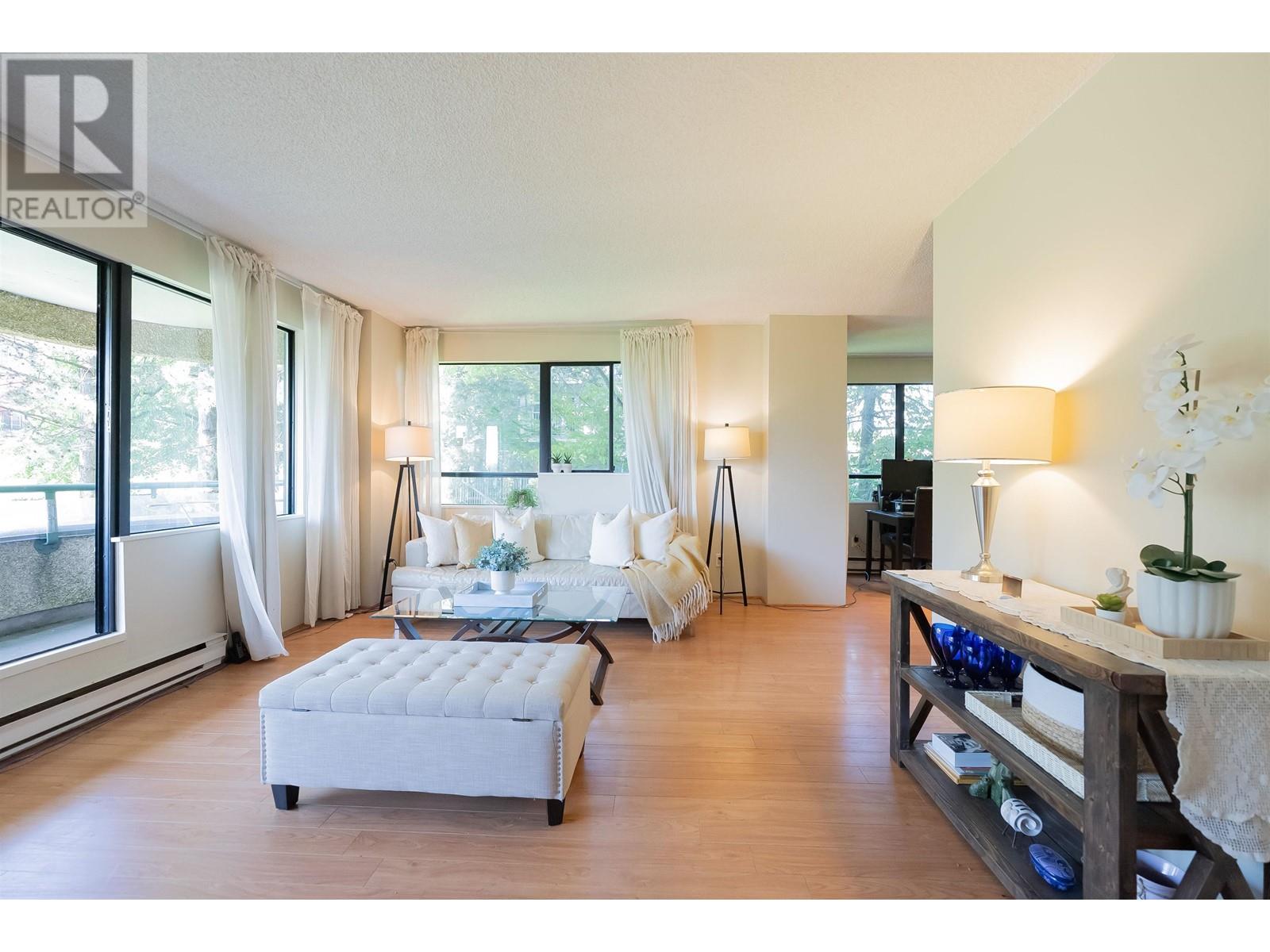 Photo 8 of 302 1026 Queens Avenue, New Westminster BC