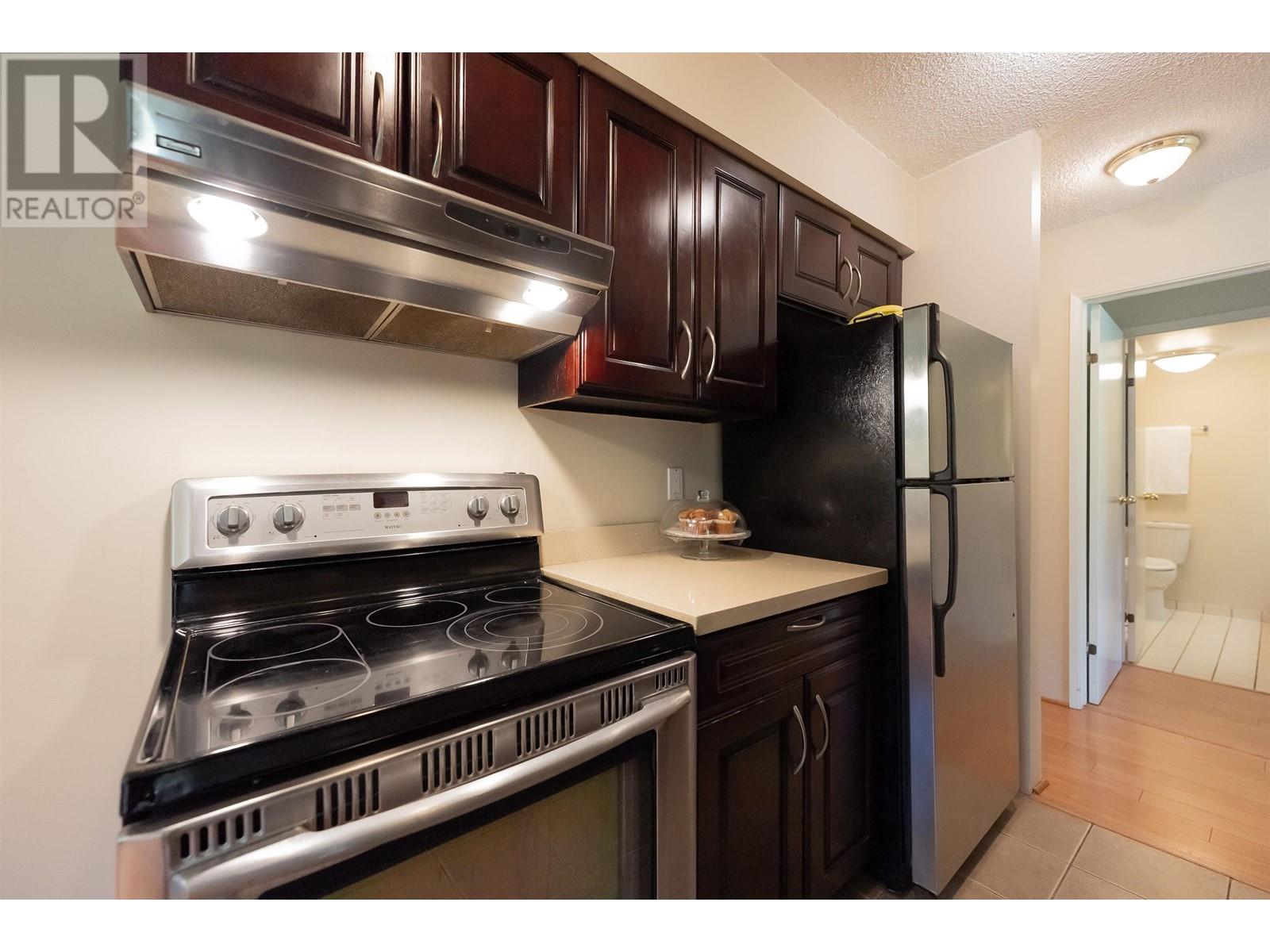 Photo 17 of 302 1026 Queens Avenue, New Westminster BC