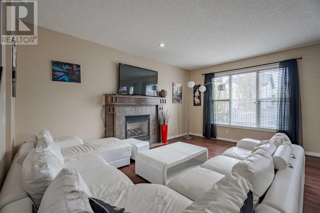 Photo 13 of 93 Copperleaf Way Se, Calgary AB