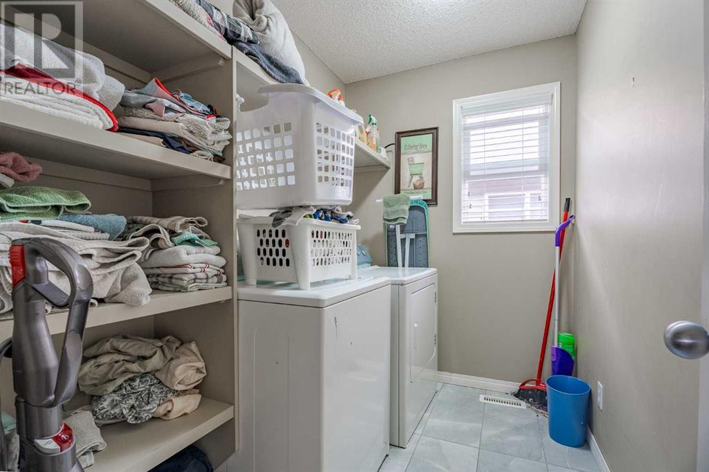 Photo 26 of 93 Copperleaf Way Se, Calgary AB