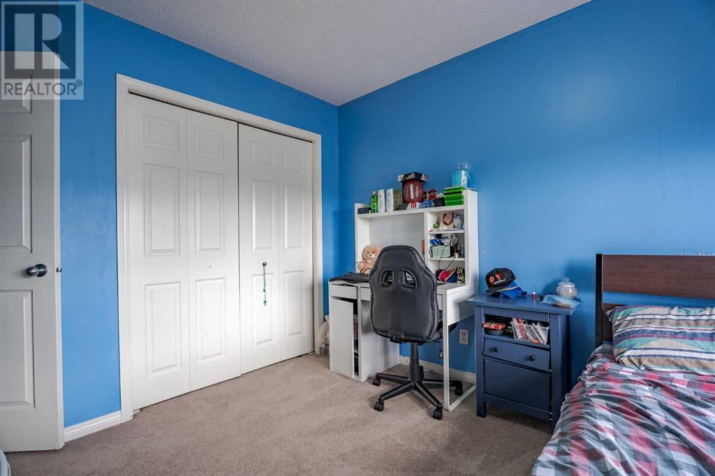 Photo 25 of 93 Copperleaf Way Se, Calgary AB
