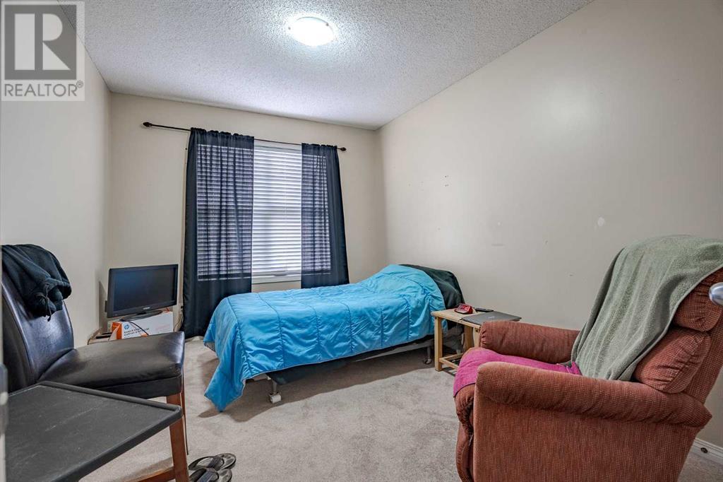 Photo 23 of 93 Copperleaf Way Se, Calgary AB