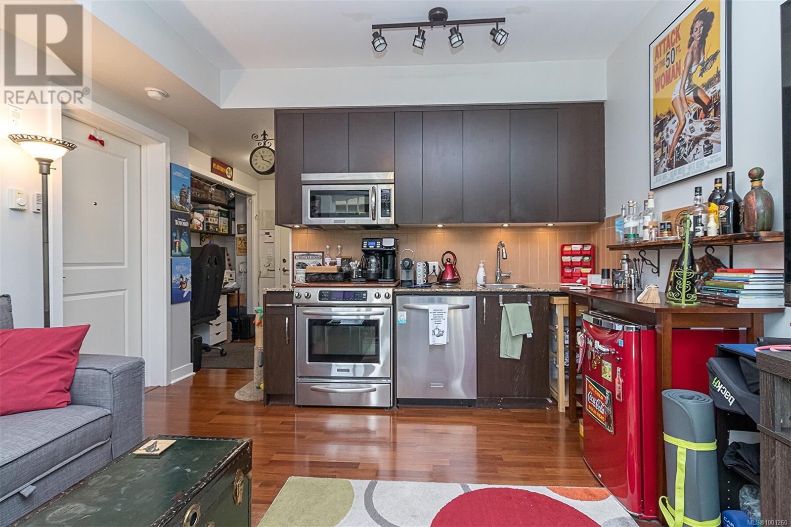 Photo 2 of 210 1395 Bear Mountain Pkwy, Langford BC