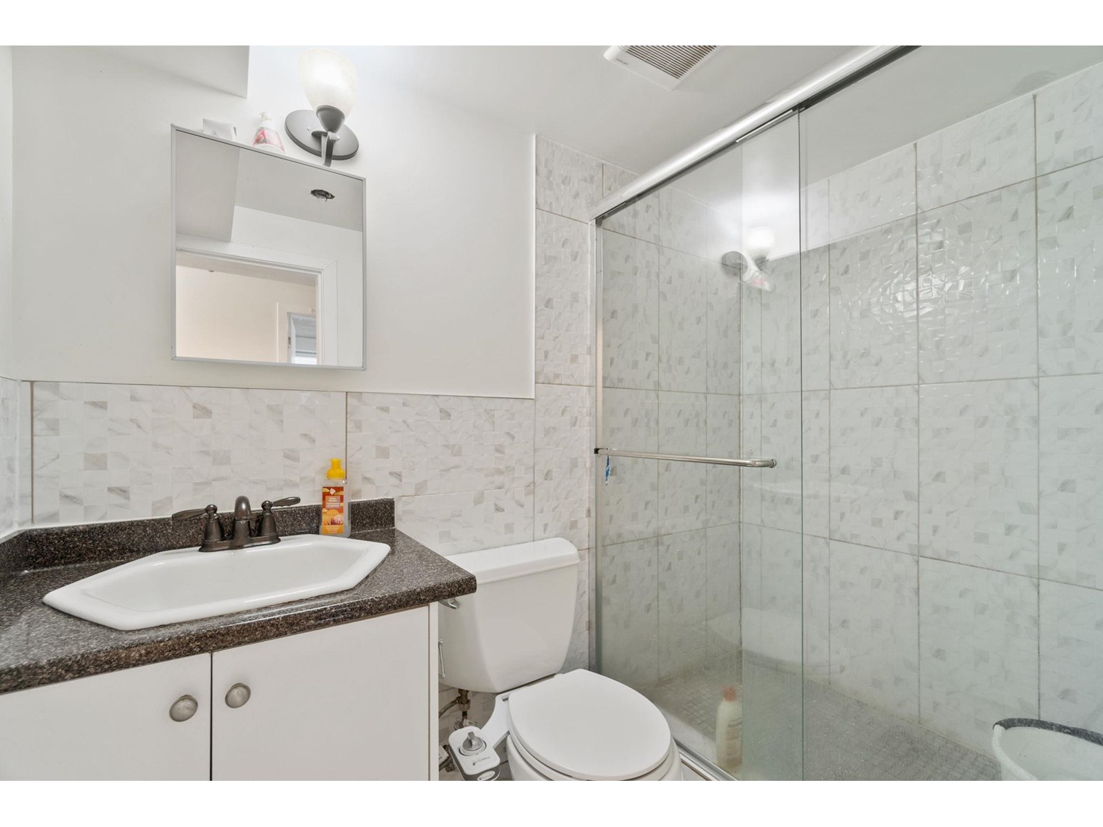 Photo 21 of 11625 99 Avenue, Surrey BC