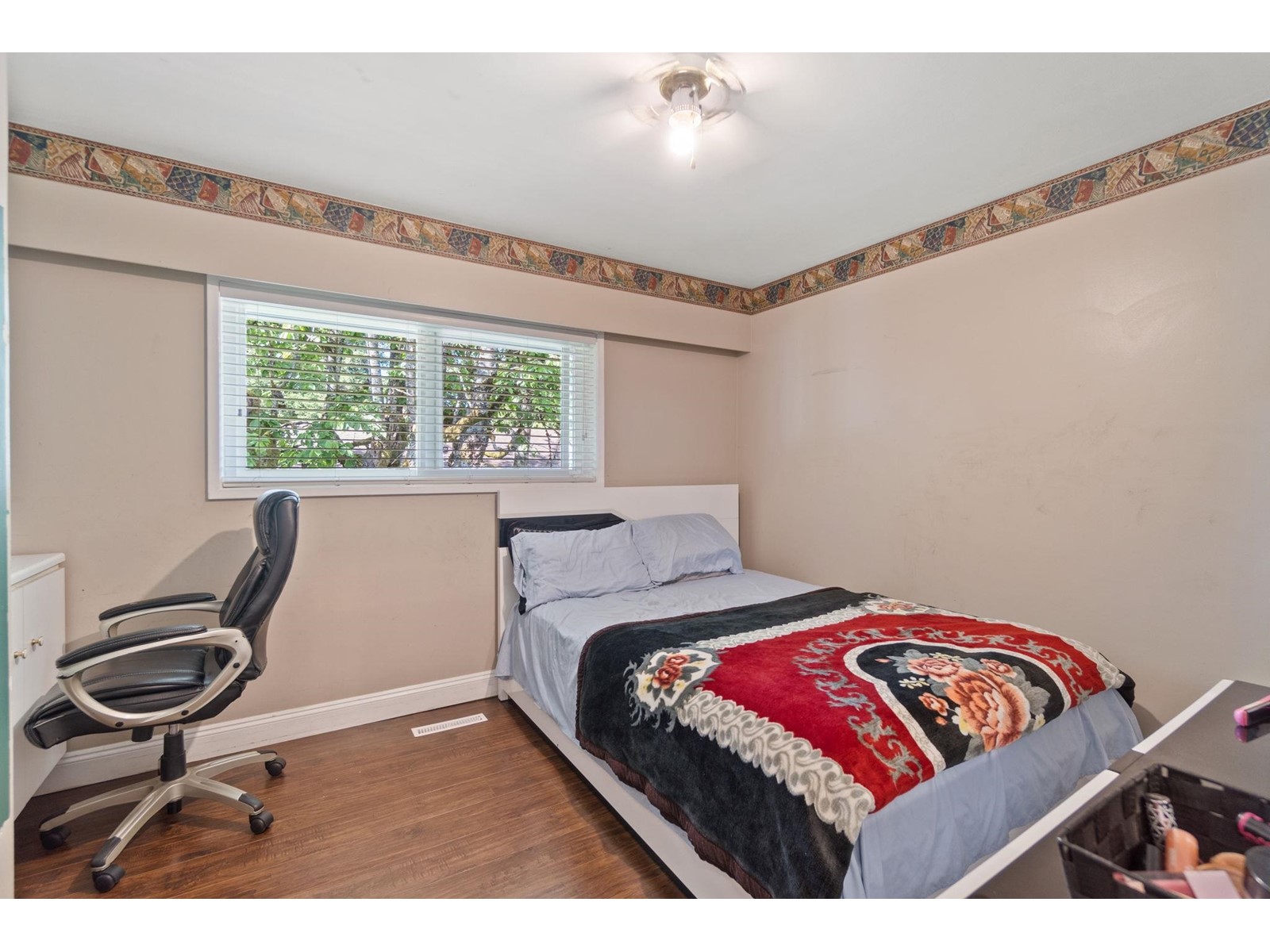 Photo 14 of 11625 99 Avenue, Surrey BC