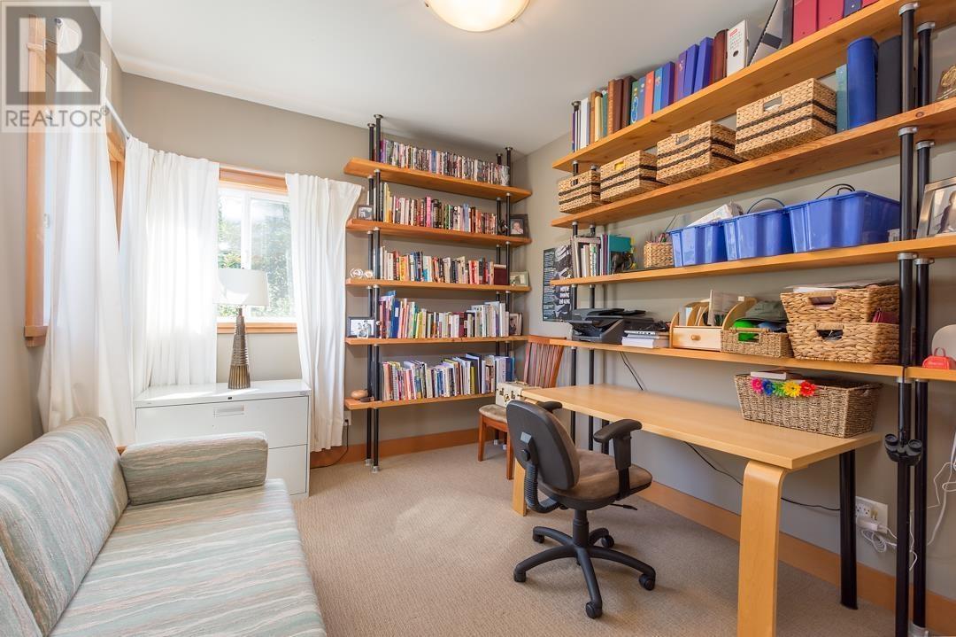 1002 BALSAM PLACE, Squamish real estate listing R3000278