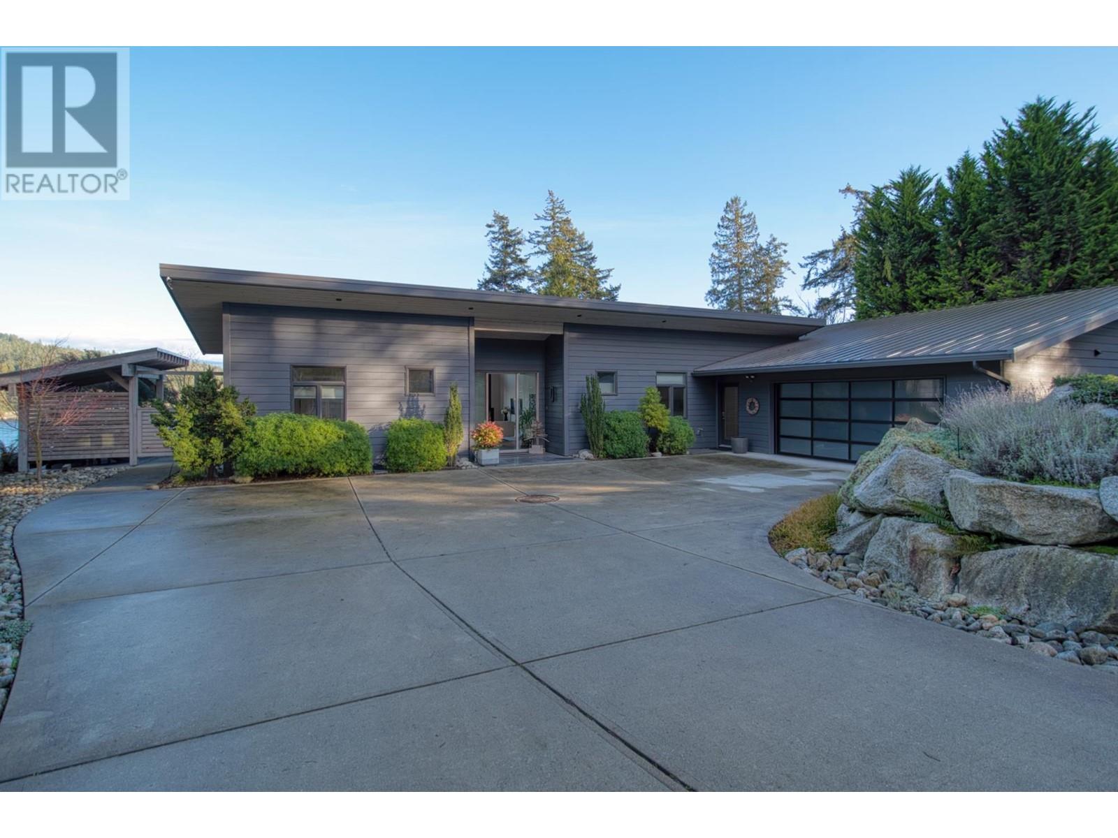 7503 EUREKA PLACE, Halfmoon Bay