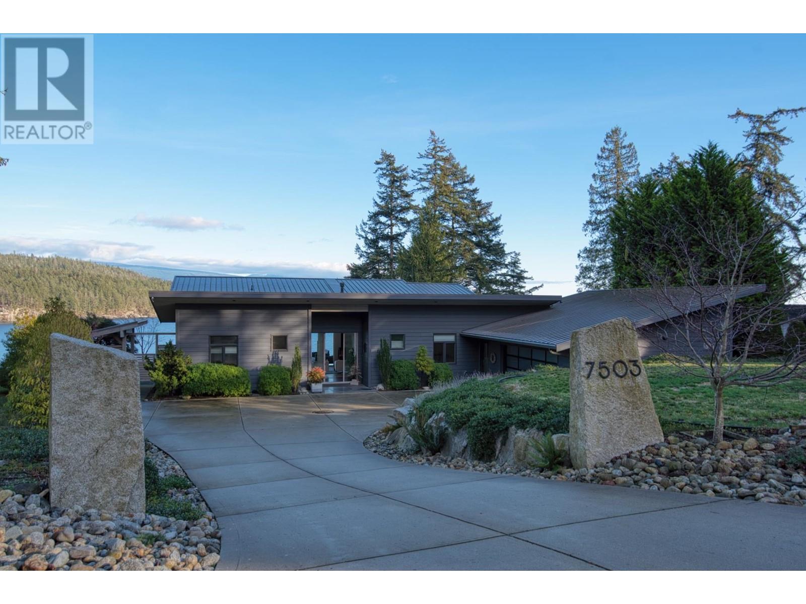 7503 EUREKA PLACE, Halfmoon Bay