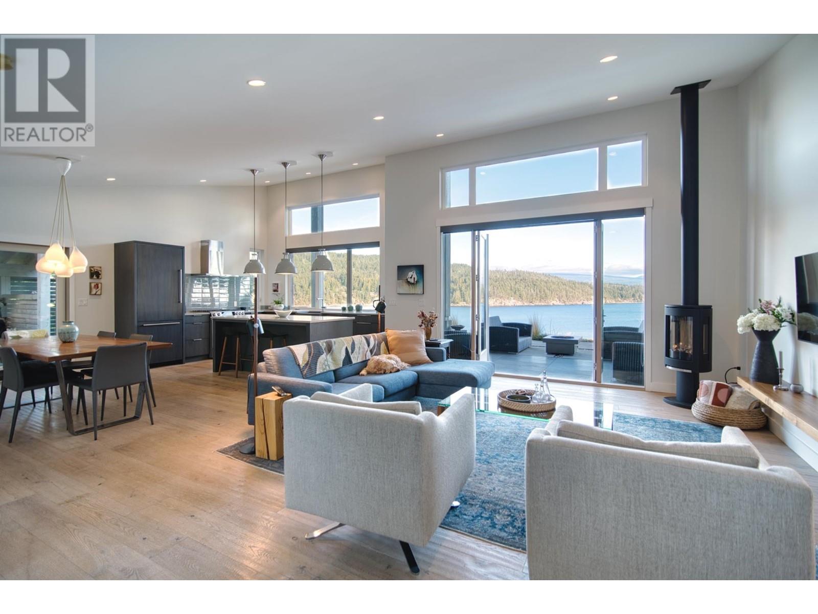 7503 EUREKA PLACE, Halfmoon Bay