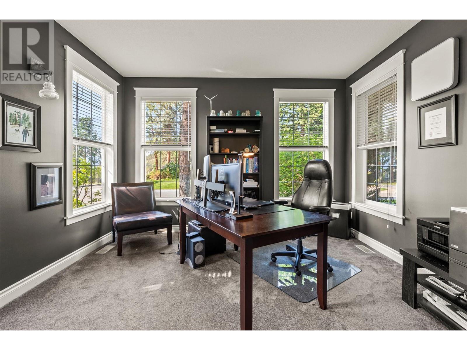  7229 Heritage Court, Lake Country