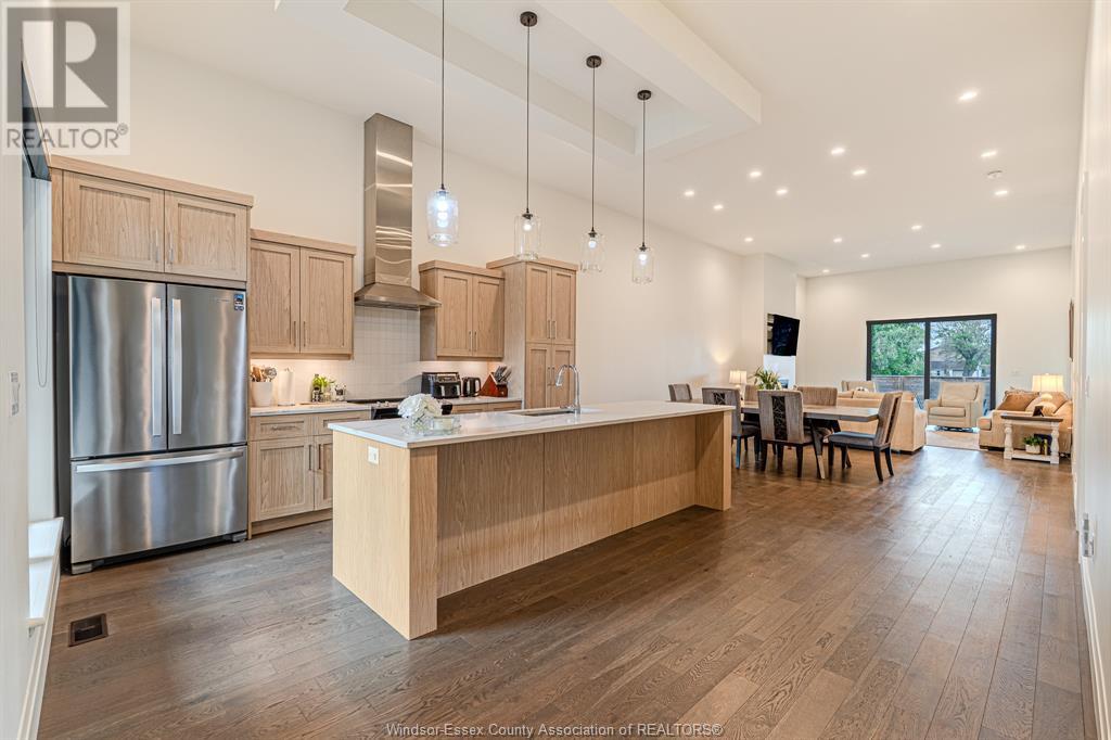 Photo 6 of 526 Lily Mac, Windsor ON