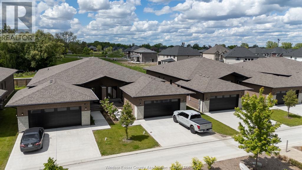 Photo 31 of 526 Lily Mac, Windsor ON