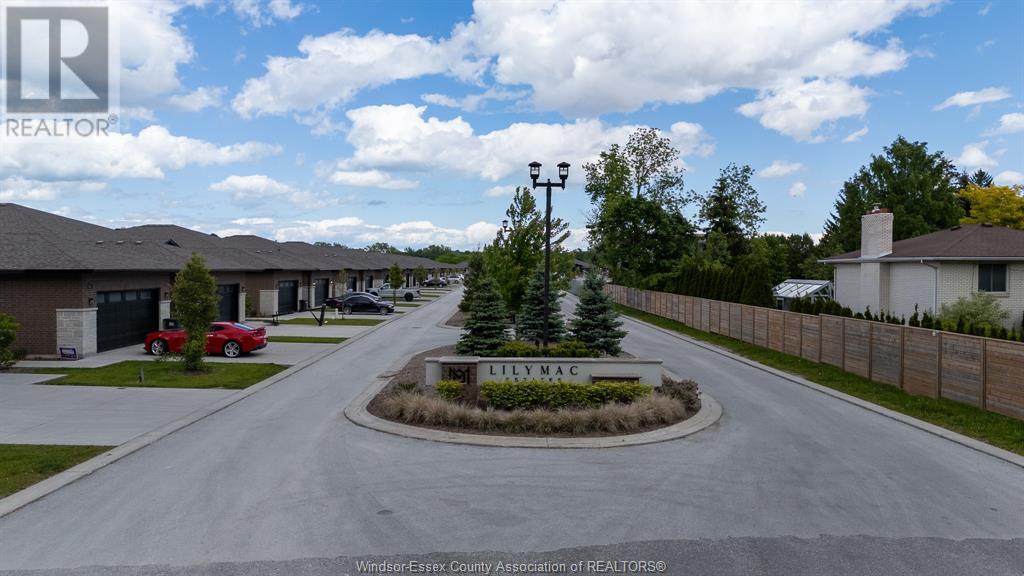 Photo 30 of 526 Lily Mac, Windsor ON