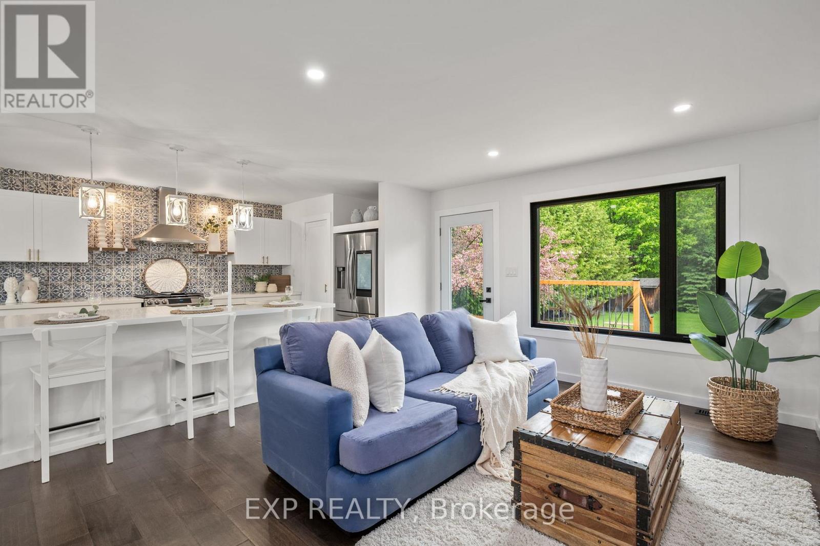 Photo 33 of 9622 Morning Glory Road, Georgina ON