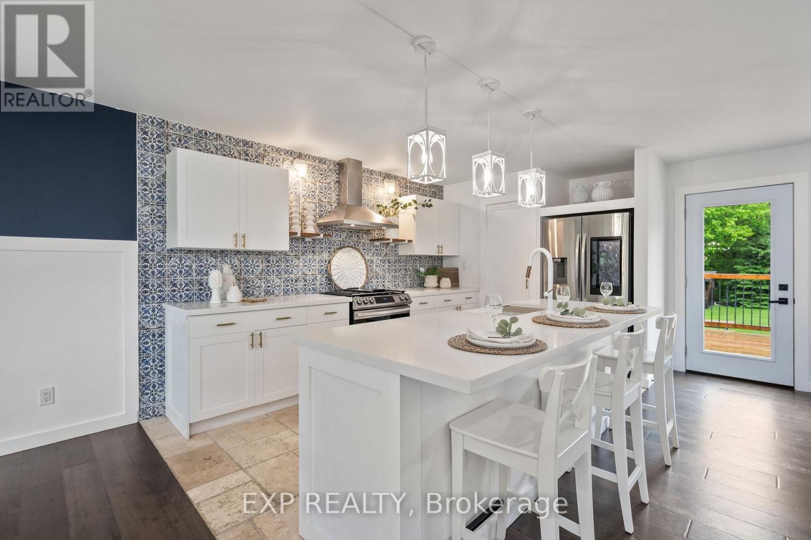 Photo 10 of 9622 Morning Glory Road, Georgina ON