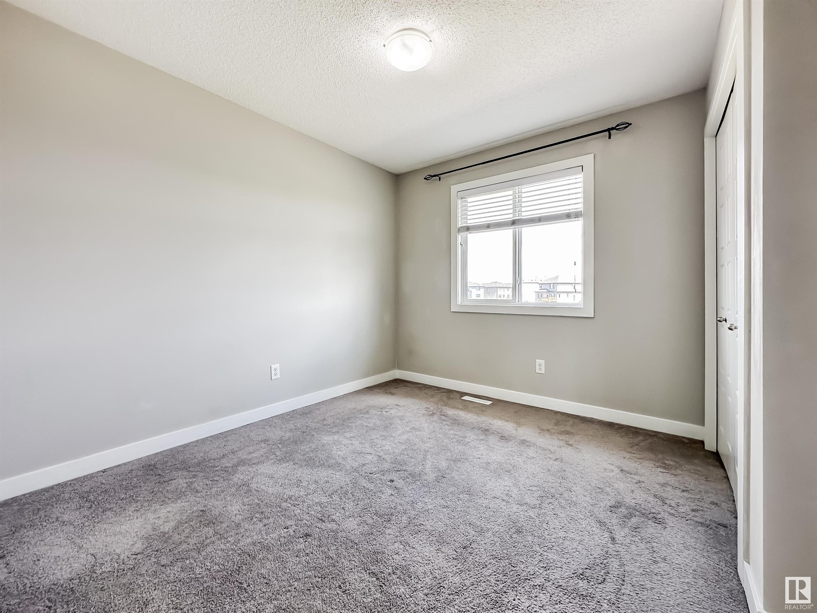 2804 16 AV NW, Edmonton