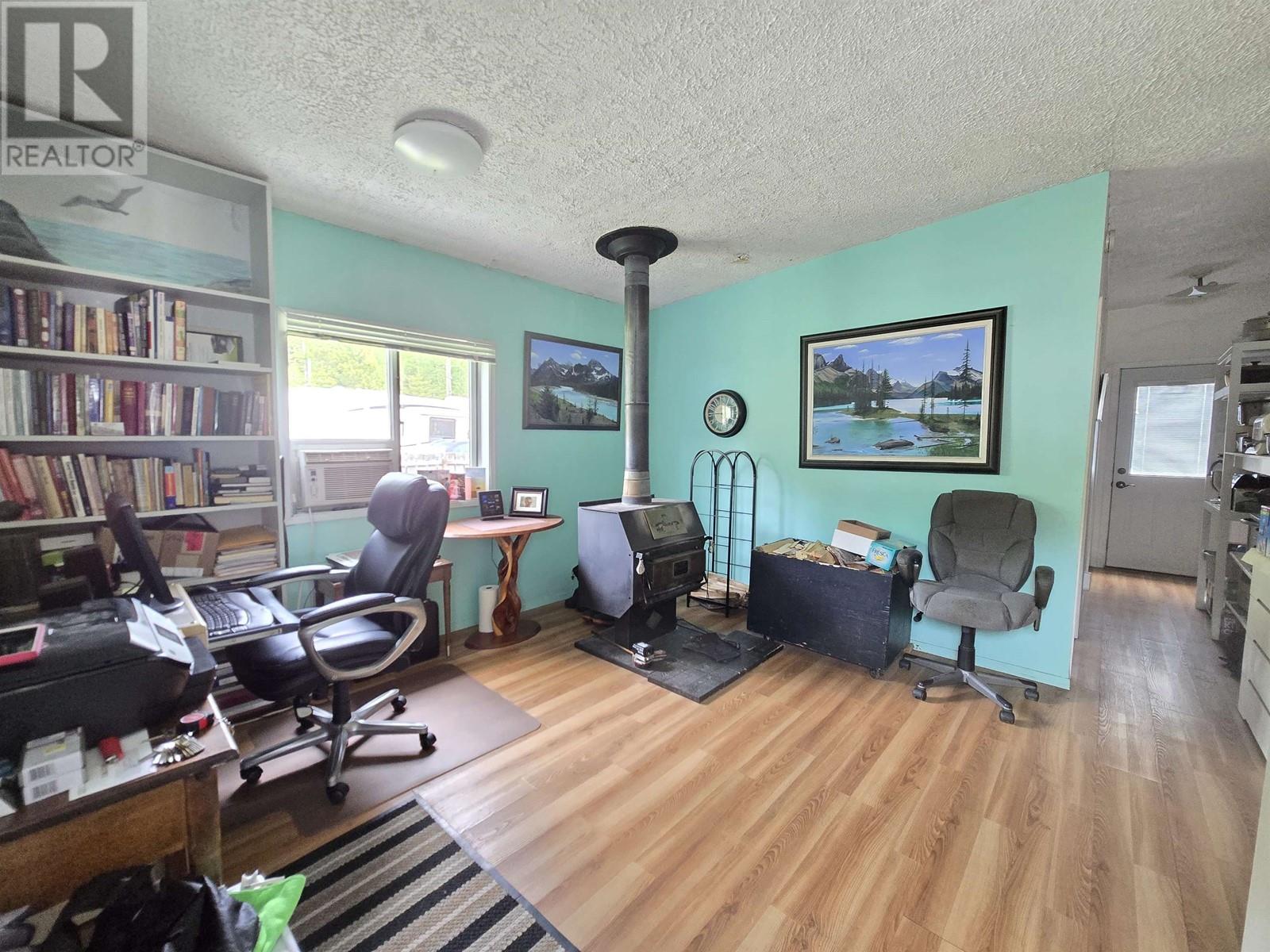 19 95 MOUNTAIN VIEW ROAD, McBride