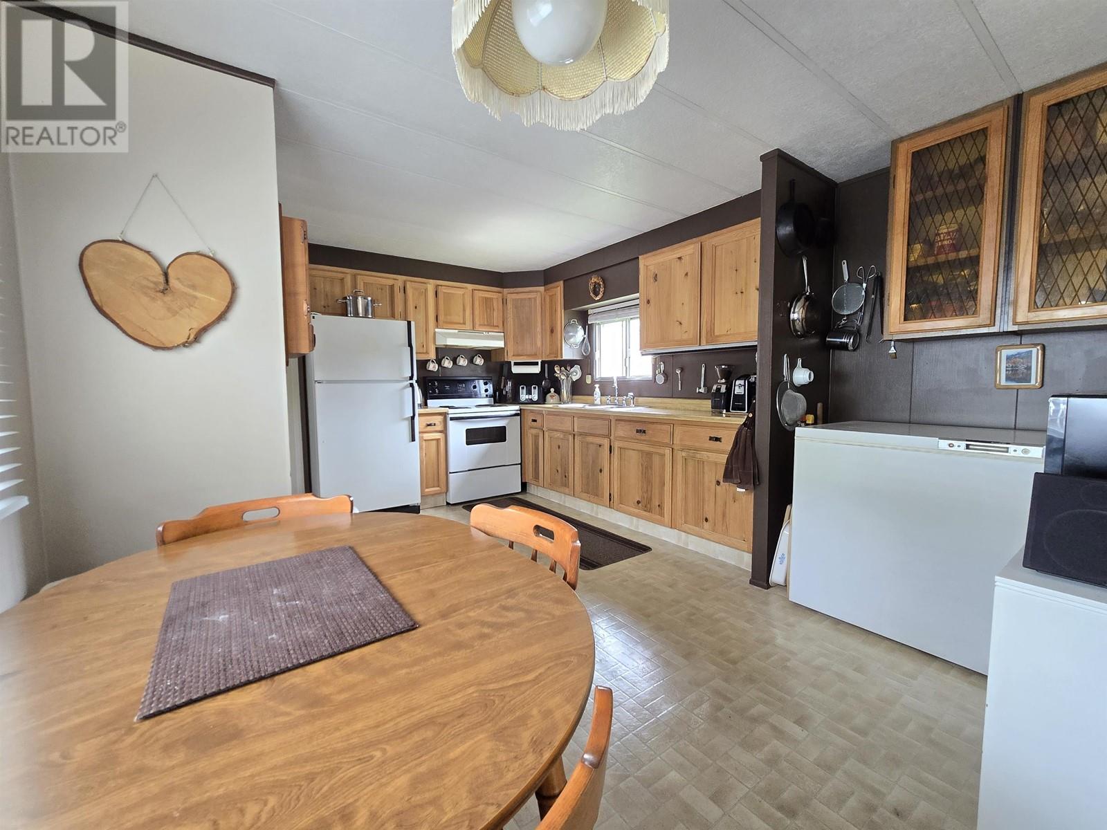 19 95 MOUNTAIN VIEW ROAD, McBride