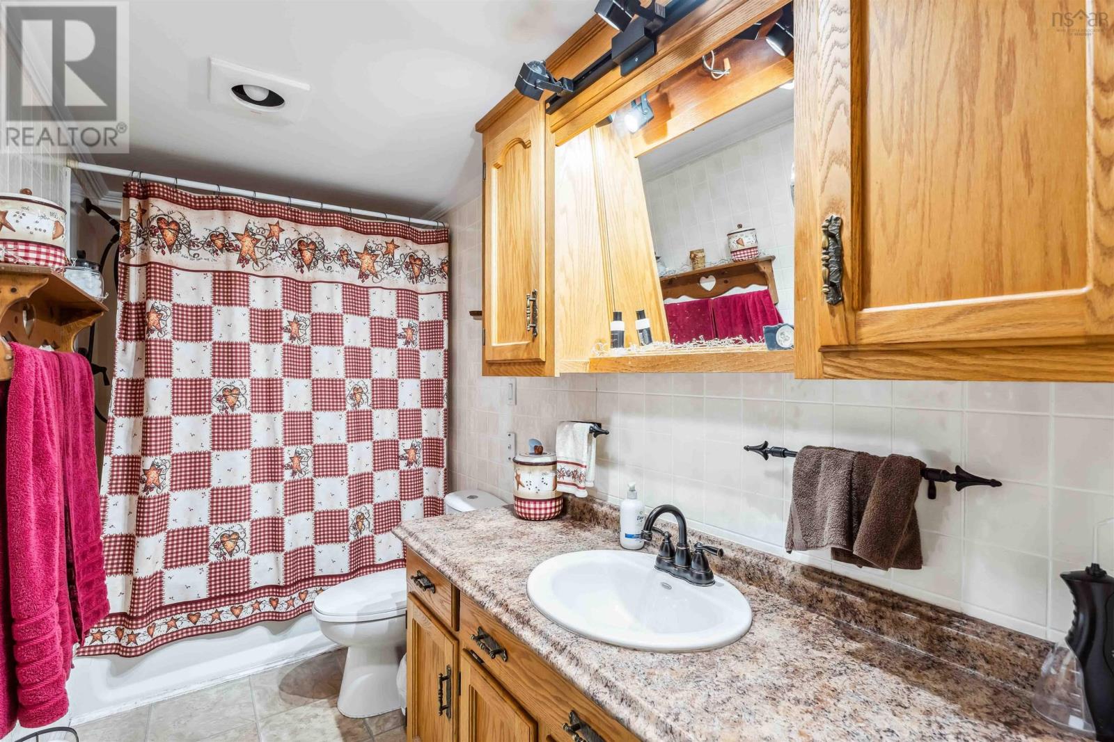 Property 33 of 51 of 4706 Highway 340