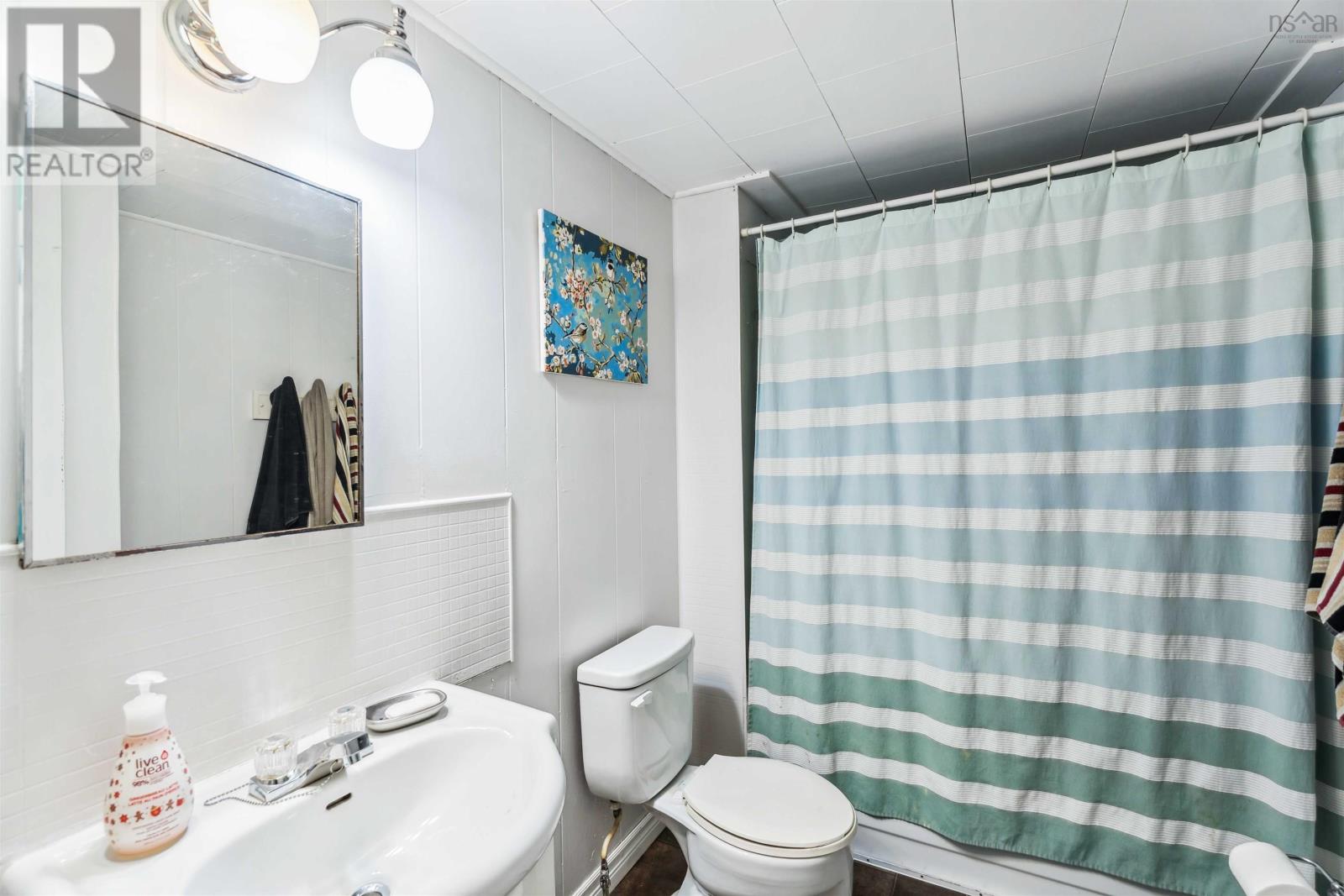 Property 5 of 51 of 4706 Highway 340