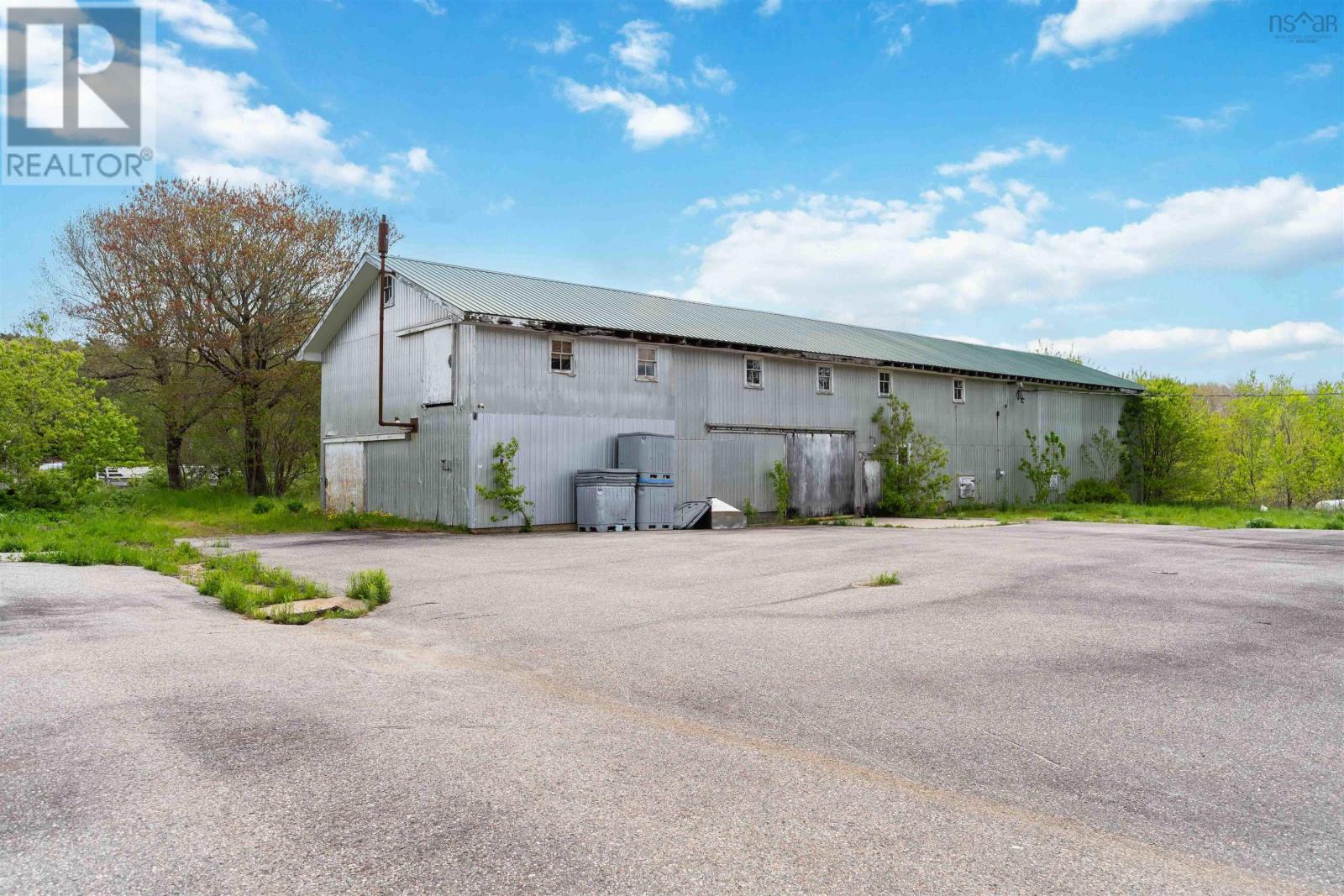 Property 14 of 51 of 4706 Highway 340