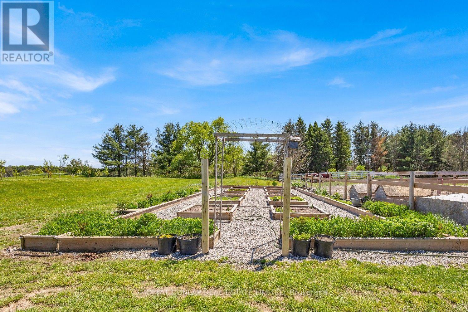 Photo 13 of 18161 Heart Lake Road, Caledon ON