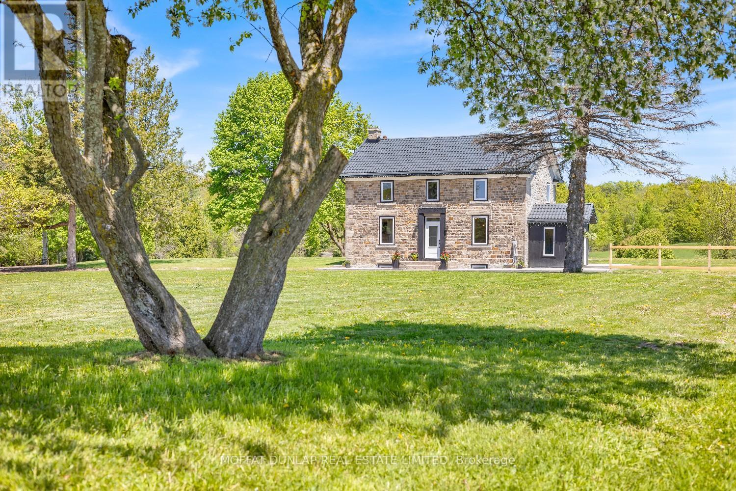 Photo 21 of 18161 Heart Lake Road, Caledon ON