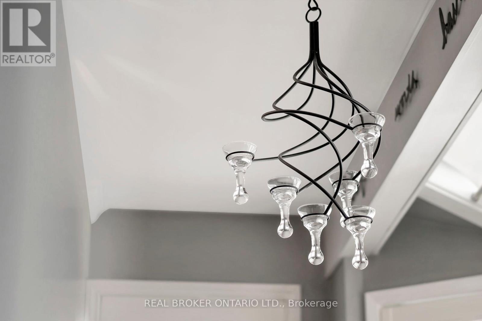Photo 13 of 924 Union Street, Kitchener ON