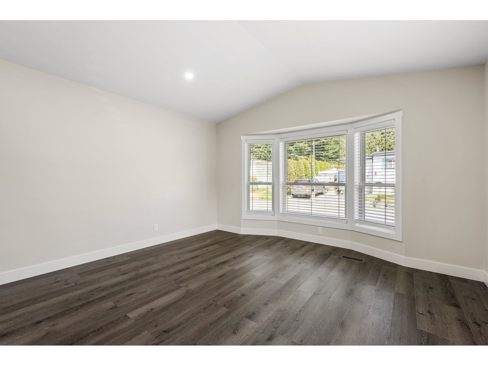Photo 5 of 3 44565 Monte Vista Drive Sardis South, Chilliwack BC