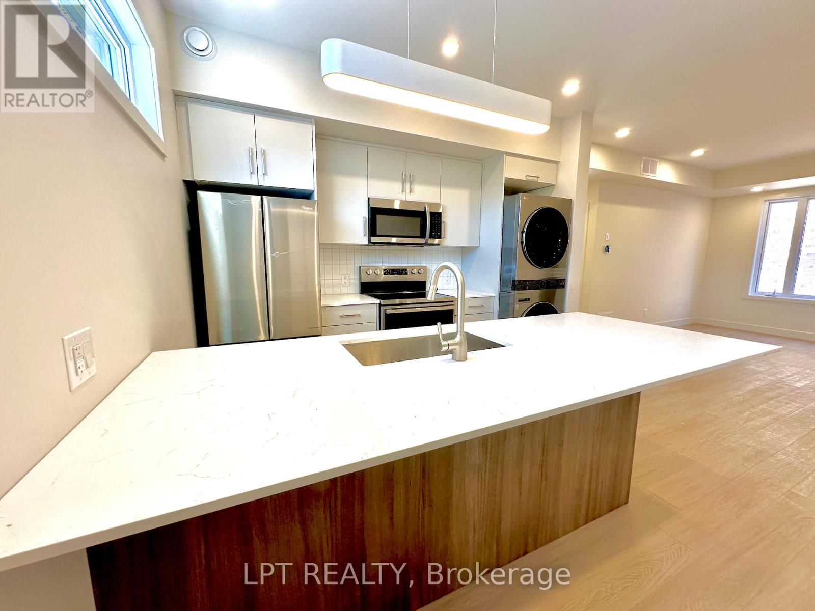 Photo 8 of 2 260 St Denis Street, Ottawa ON