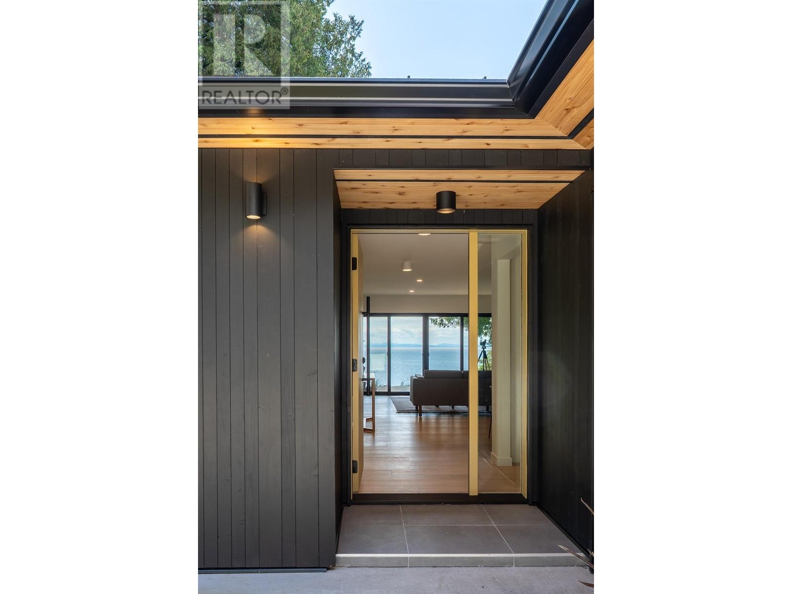 107 MAHAN ROAD, Gibsons