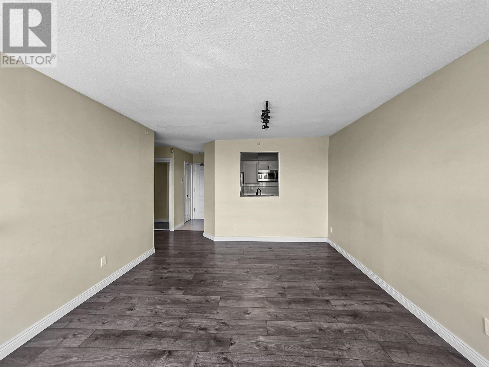 Photo 17 of 6622 Southoaks Crescent, Burnaby BC