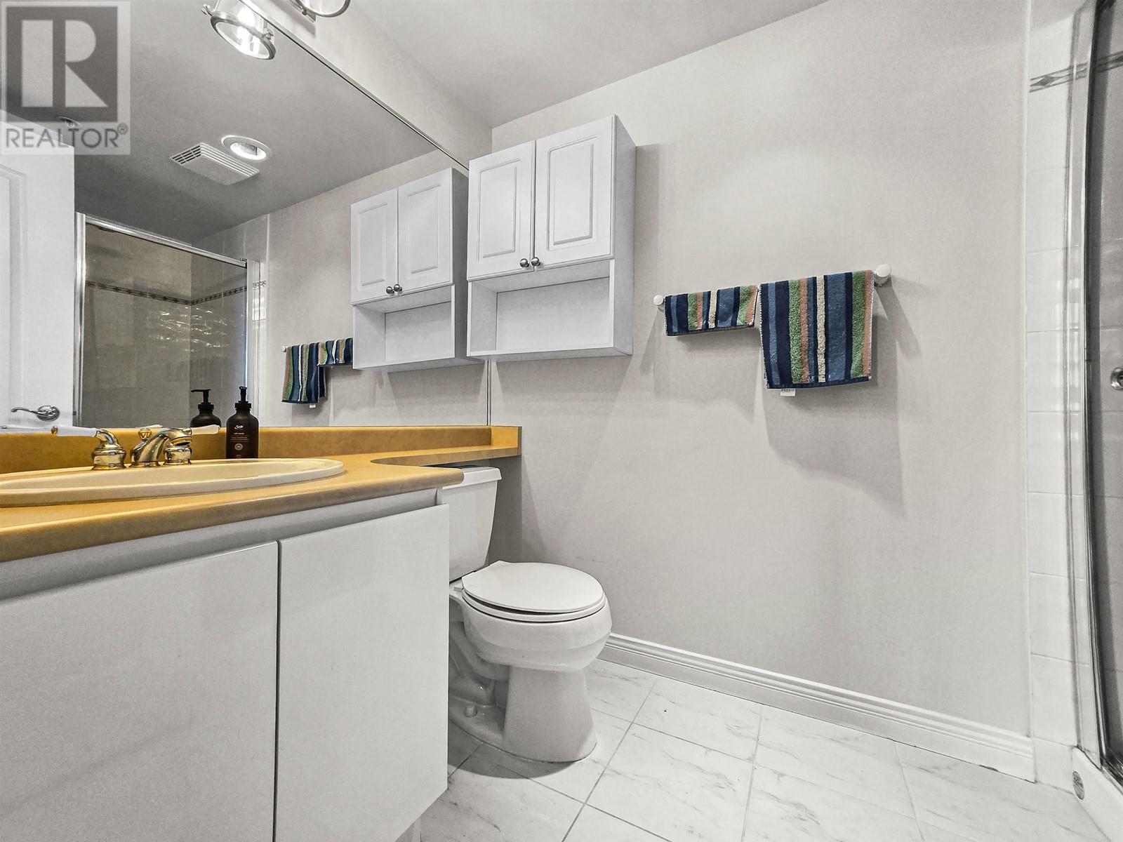 Photo 12 of 6622 Southoaks Crescent, Burnaby BC