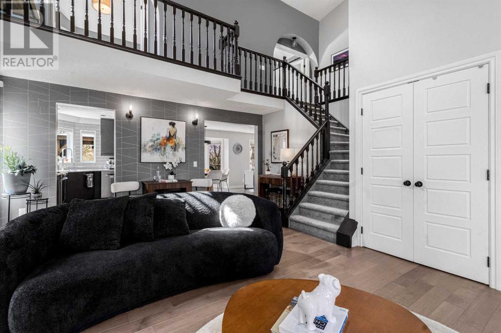Single Family House for Sale in  Douglasbank Way SE Douglasdale/Glen Calgary 