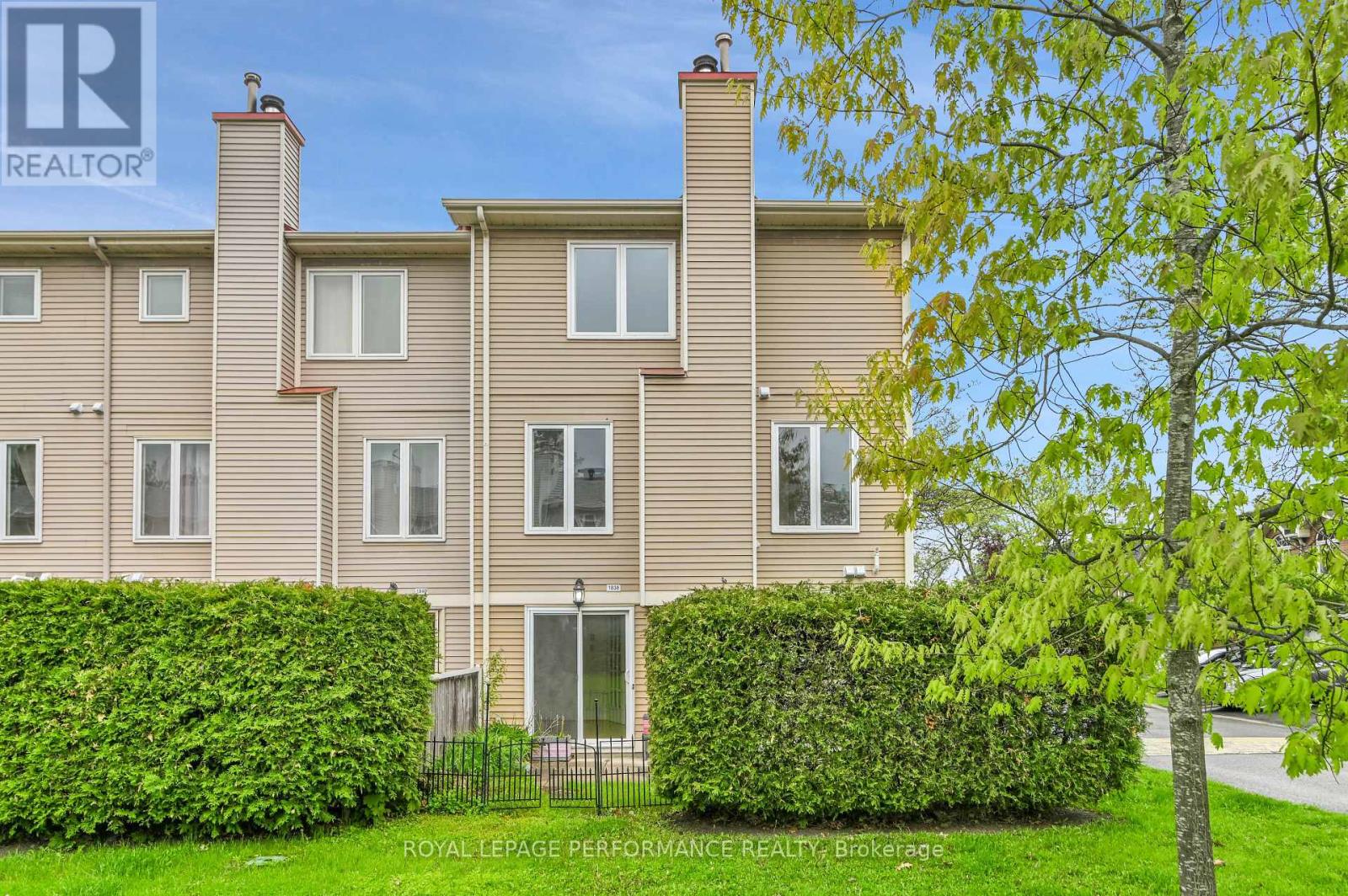 Photo 23 of 17 1838 Summerfields Crescent, Ottawa ON