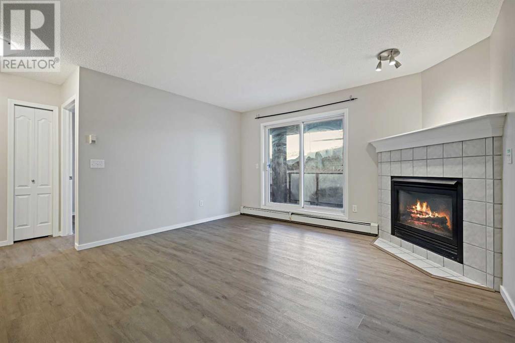 Single Family House for Sale in   Sierra Morena Mews SW Signal Hill Calgary 
