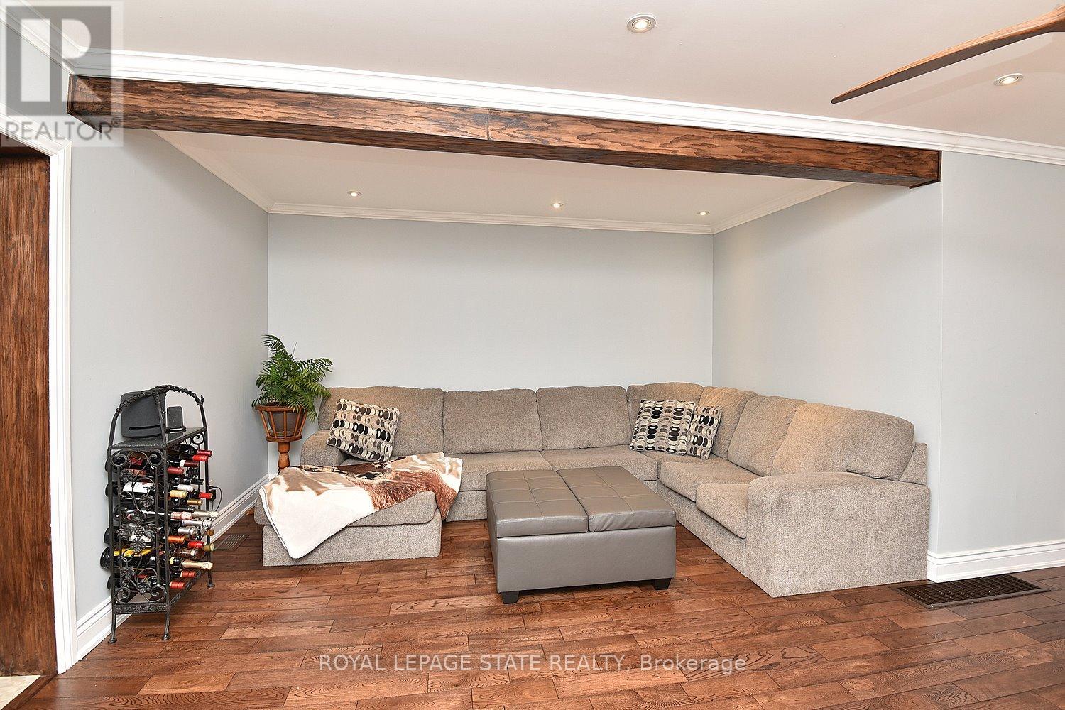 Photo 12 of 293 Fairfield Avenue, Hamilton ON