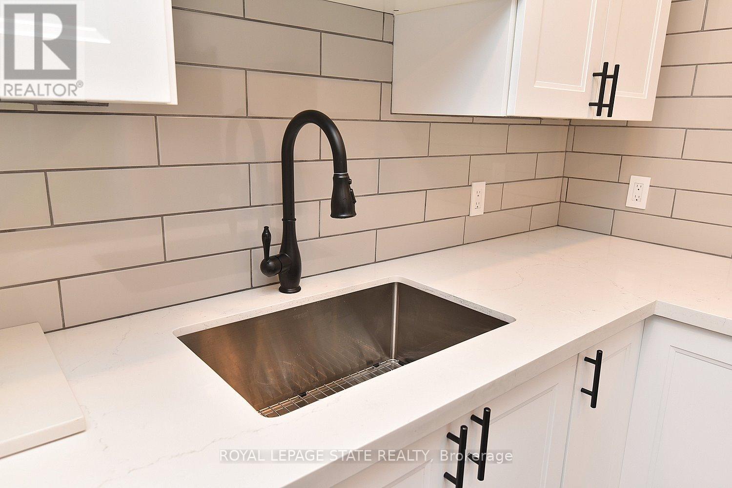 Photo 22 of 293 Fairfield Avenue, Hamilton ON