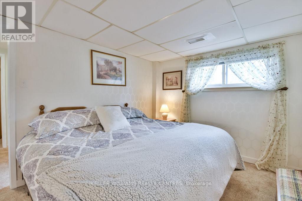 Photo 7 of 658 Manly Street, Midland ON