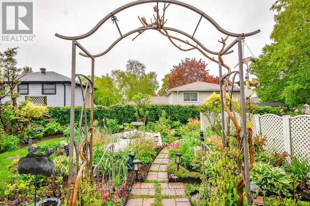 Photo 25 of 658 Manly Street, Midland ON