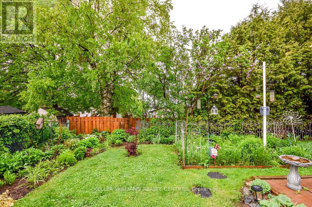 Photo 5 of 658 Manly Street, Midland ON