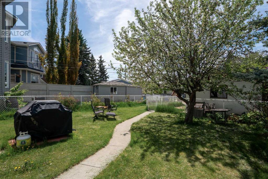 Single Family House Bungalow for Sale in   Avenue NW Montgomery Calgary 