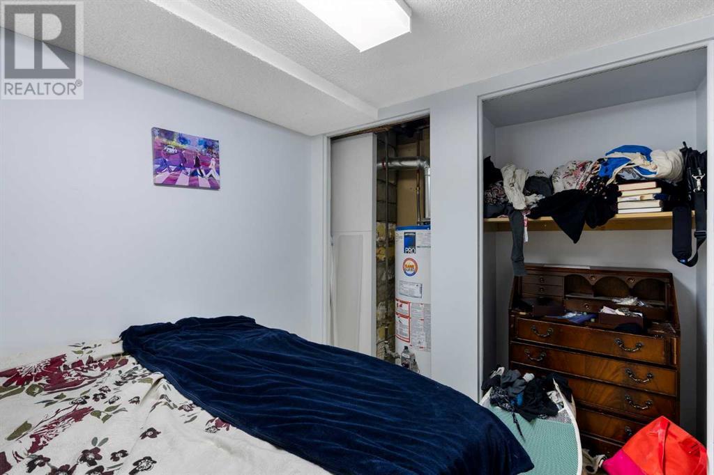 Single Family House Bungalow for Sale in   Avenue NW Montgomery Calgary 