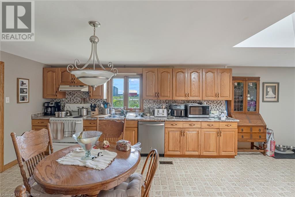 Photo 10 of 44868 44892 Talbot Line, St Thomas ON