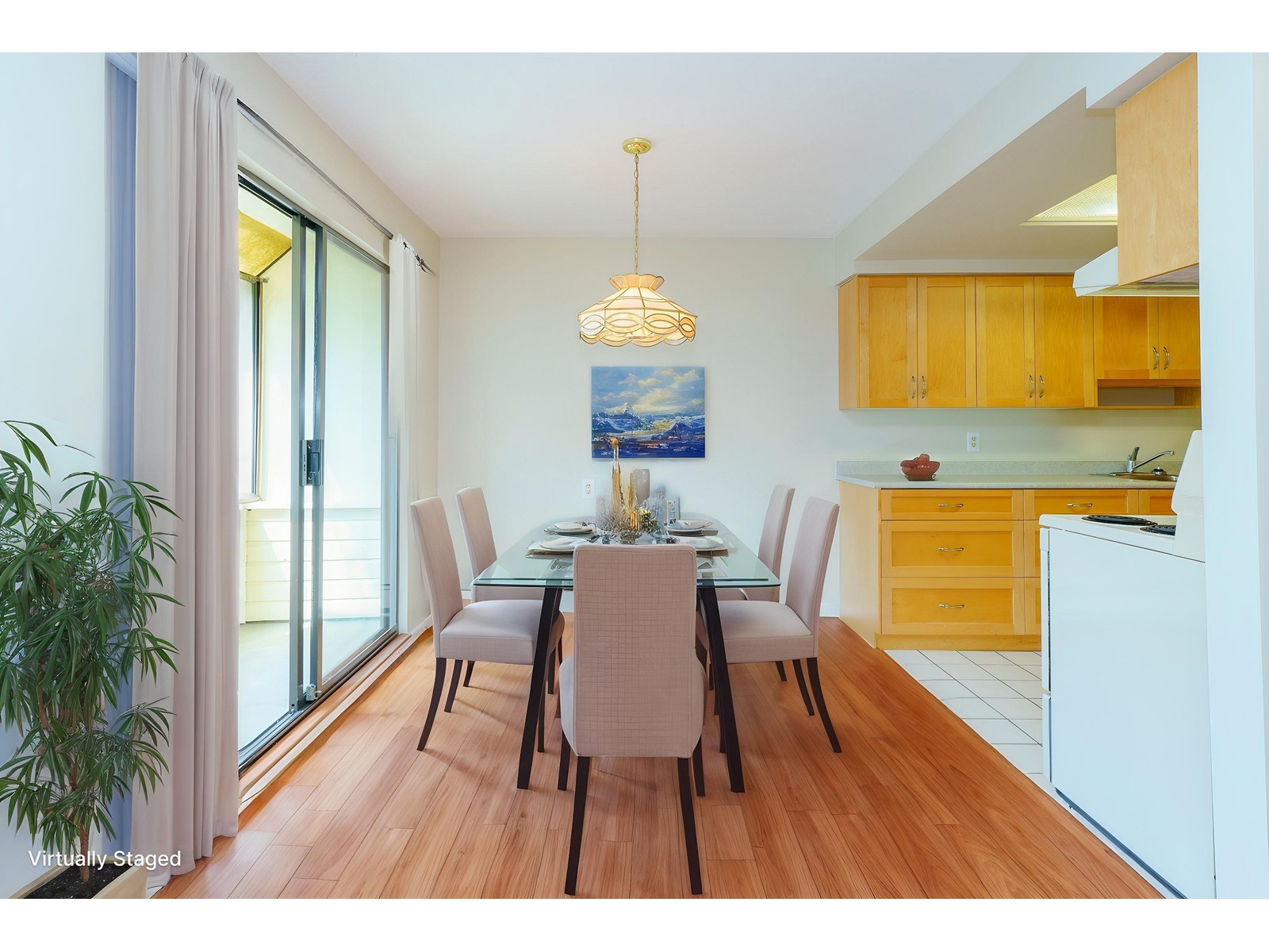 Photo 9 of 312 20460 54 Avenue, Langley BC