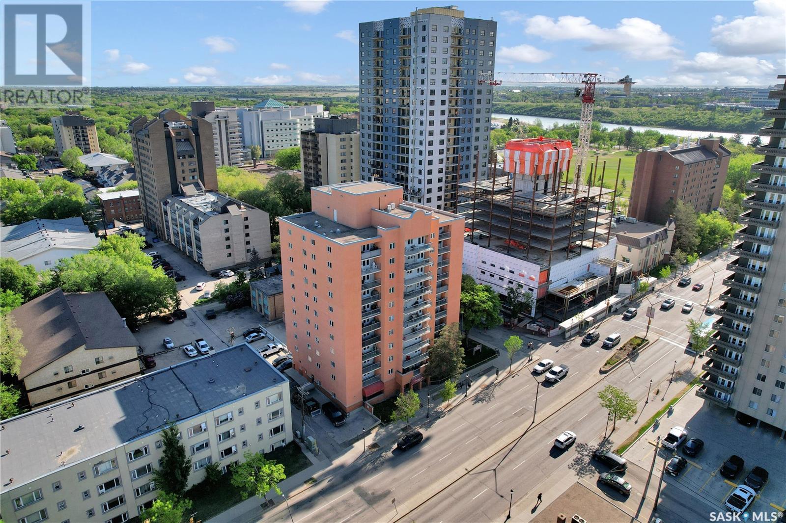 Photo 7 of 703 405 5th Avenue N, Saskatoon SK